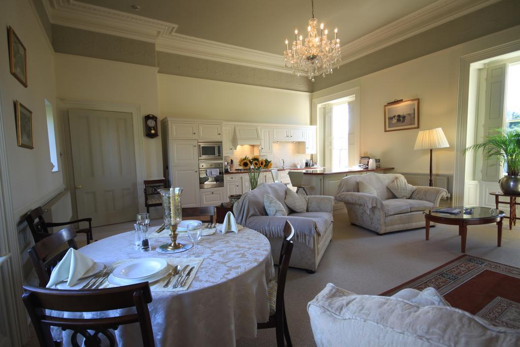 The Dower House Apartments Линкълн Екстериор снимка