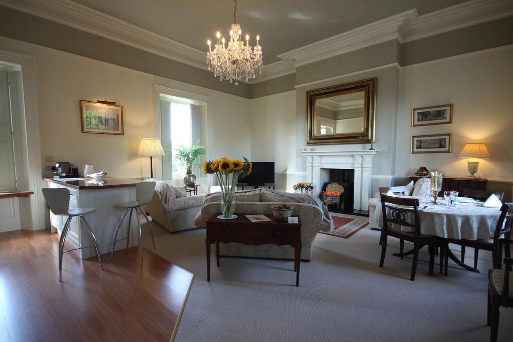 The Dower House Apartments Линкълн Екстериор снимка