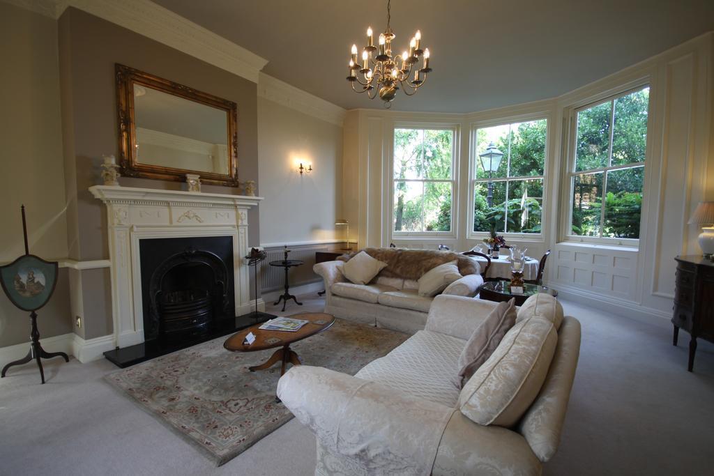 The Dower House Apartments Линкълн Екстериор снимка