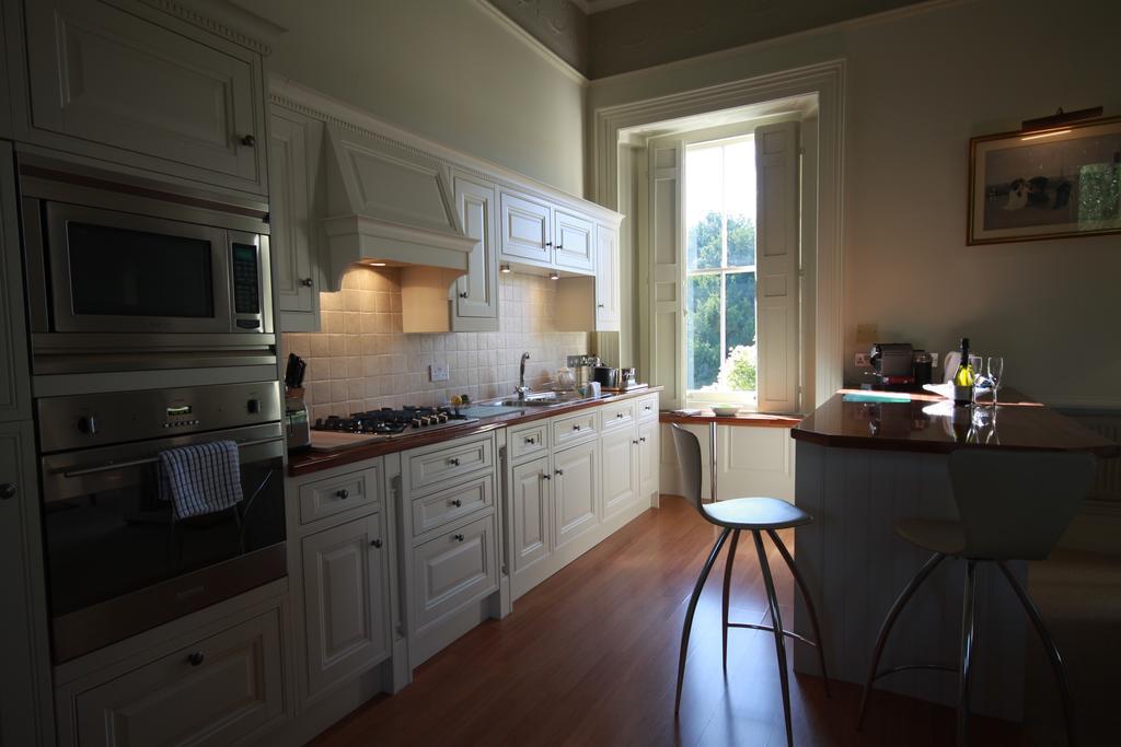 The Dower House Apartments Линкълн Екстериор снимка